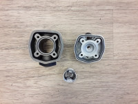 0390 / Neuwertig / Zylinderkit Radical Racing 70cc Stealth 0390 / Neuwertig / Zylinderkit Radical Racing 70cc Stealth